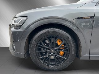 Audi e-tron SB 55 quattro S-line 300kW ACC+HEAD-UP+STAND-KL+PANOR